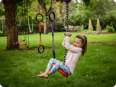 Вступают в силу национальные стандарты «качелей на скалах», повышающие безопасность